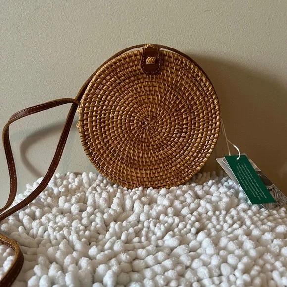 Handmade round Wicker purse. Brand New/ with tag. - Picture 1 of 3
